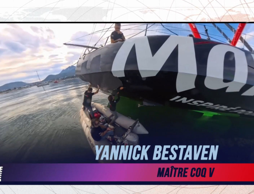 L’image du jour du Vendée Globe du 4 Janvier : Yannick Bestaven inspecte le Maître CoQ V à Ushuaïa